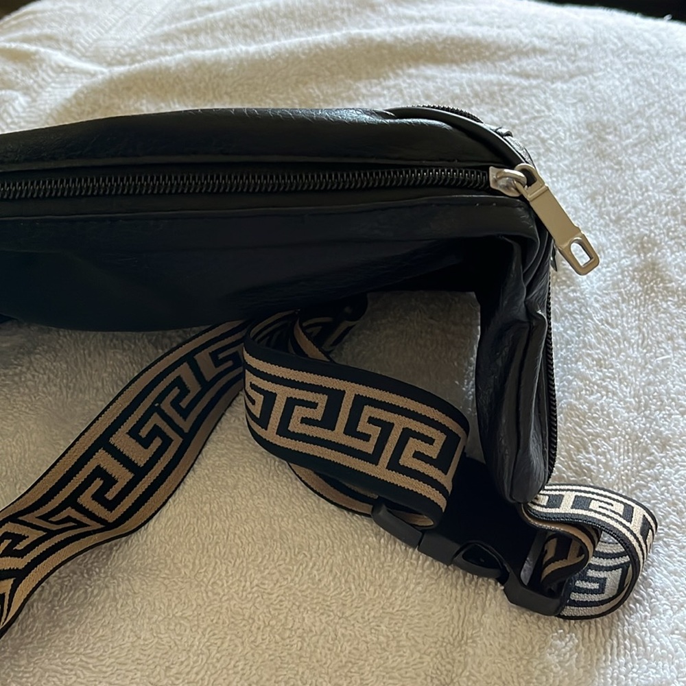Fanny pack - Picture 4 of 7